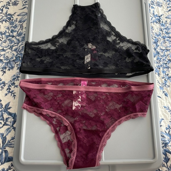 NWT: set of two (L) cheeky panties - Picture 3 of 5